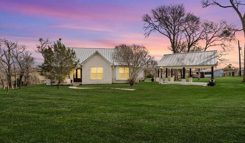 Photo of 1127 County Road 241, Anderson, TX 77830 (MLS # 44284669)