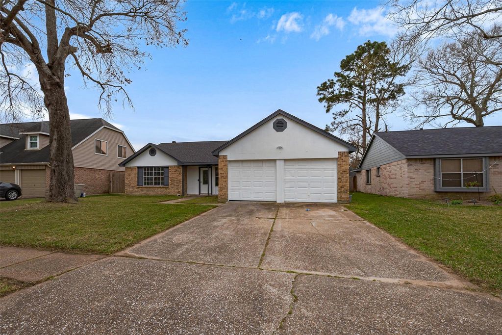 Photo of 7322 Logging Trail Drive, Humble, TX 77346 (MLS # 39738119)