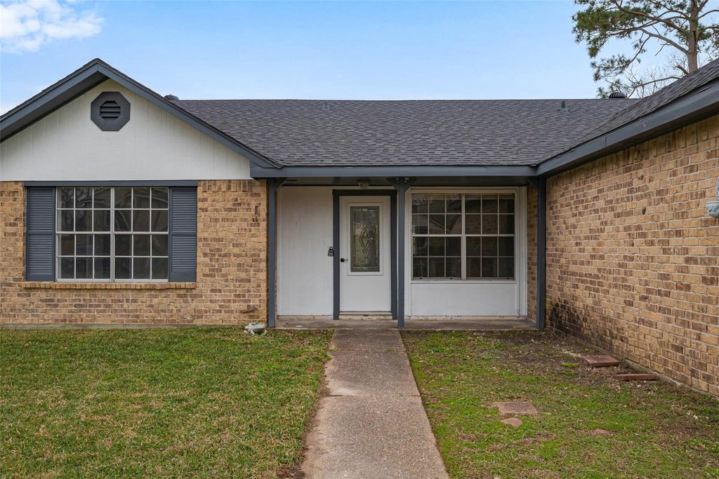 Photo of 7322 Logging Trail Drive, Humble, TX 77346 (MLS # 39738119)