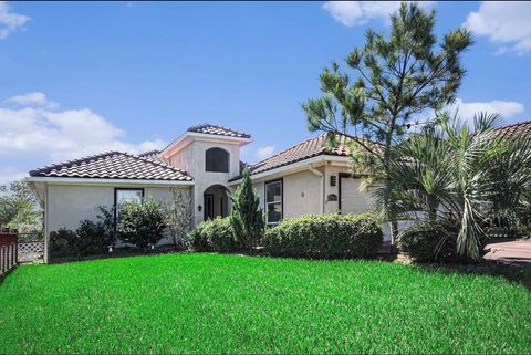 2763 Broadway Street San Leon TX 77539