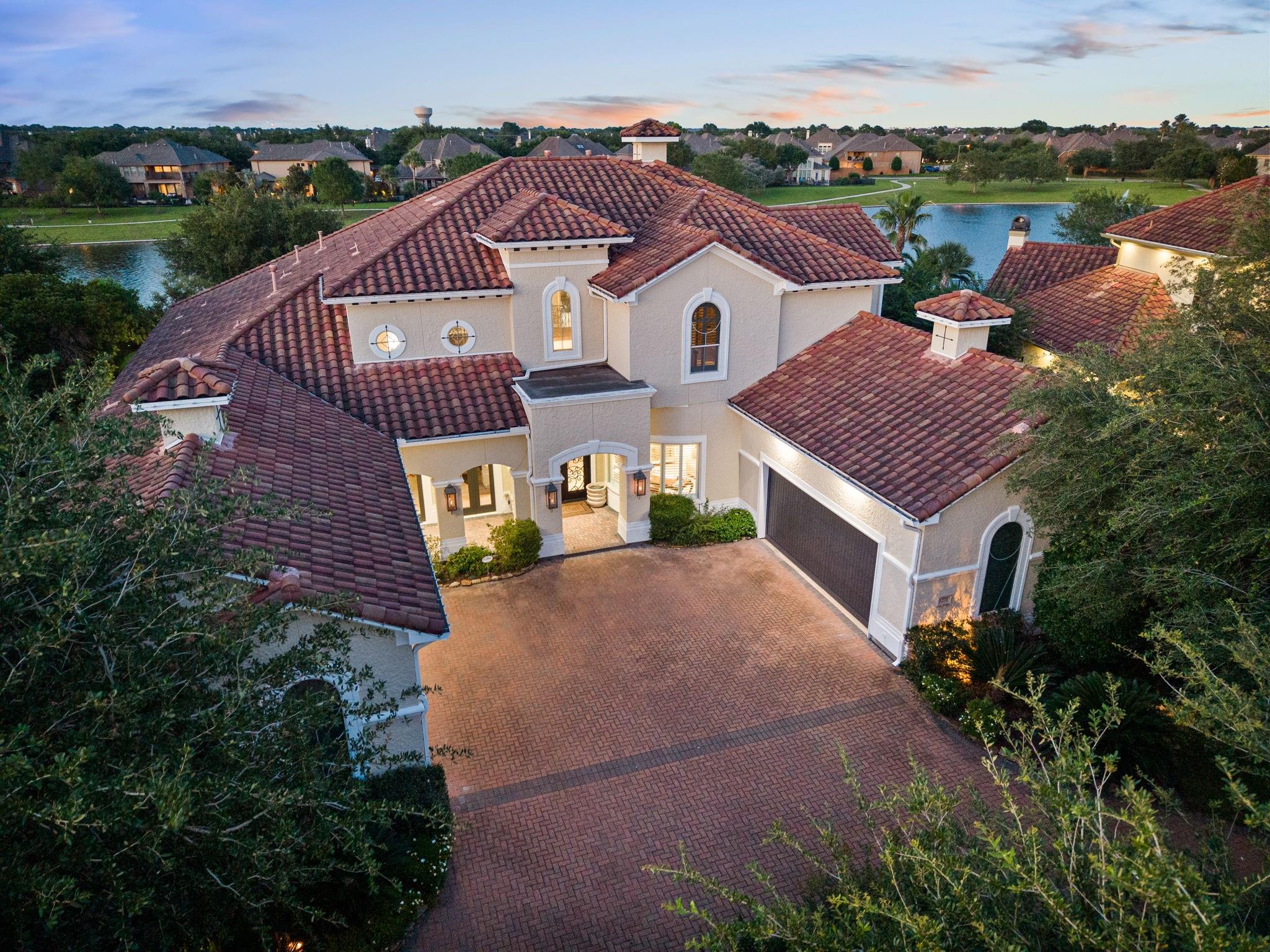 1276 Bella Luna Lane