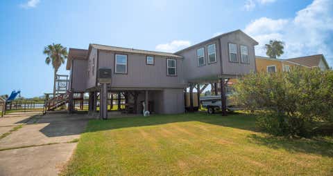 Photo of 1428 Cr 616 Street, Sargent, TX 77414 (MLS # 56104593)