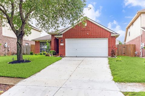 Photo of 5716 Meadow Breeze Lane, Rosharon, TX 77583 (MLS # 40657374)