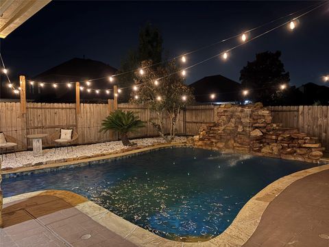 Photo of 10915 Menaggio Court, Richmond, TX 77406 (MLS # 26643709)