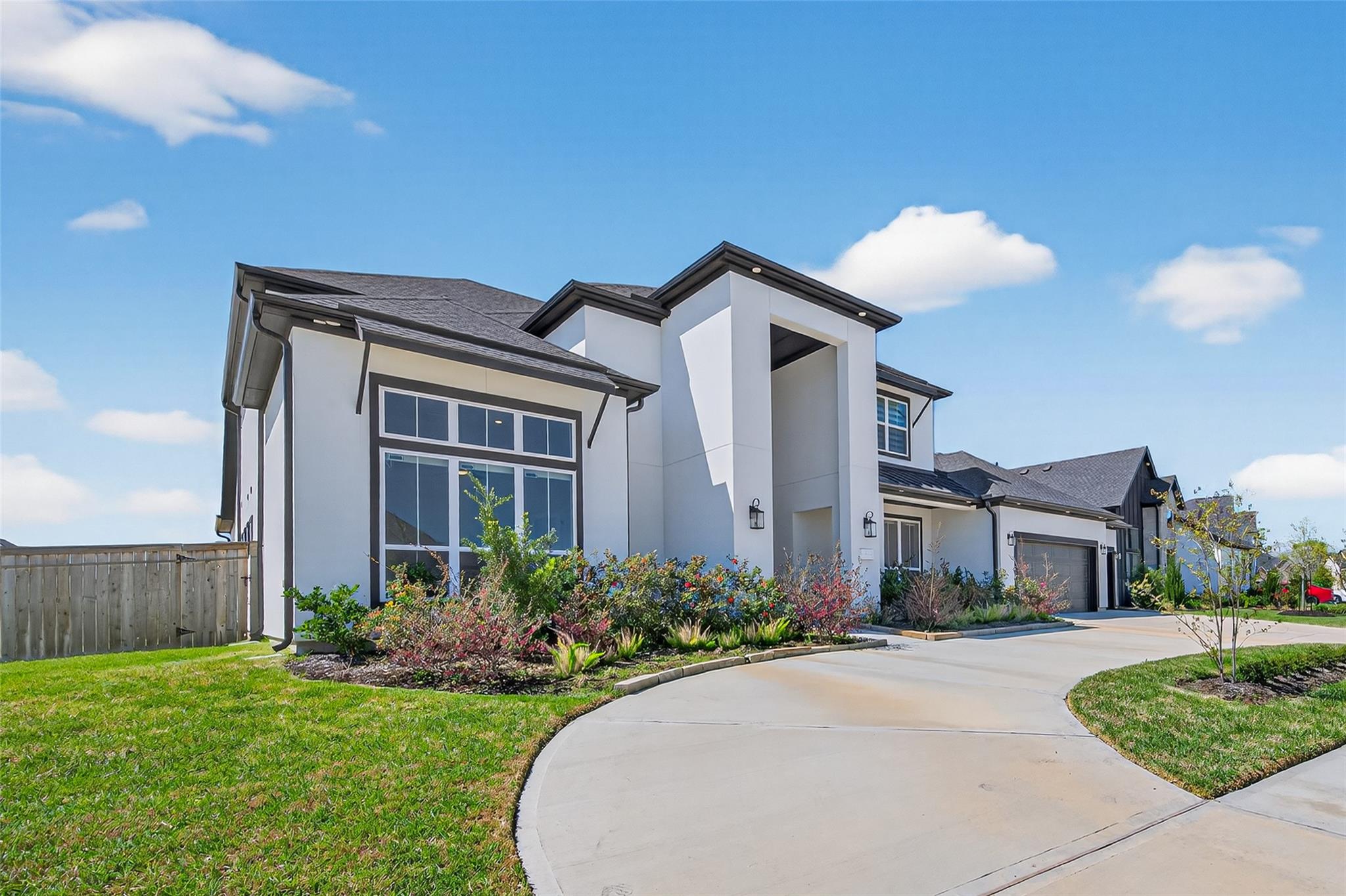 1303 Royal Knoll Lane