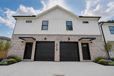 Photo of 4719 Mallow Street, Houston, TX 77033 (MLS # 23621323)