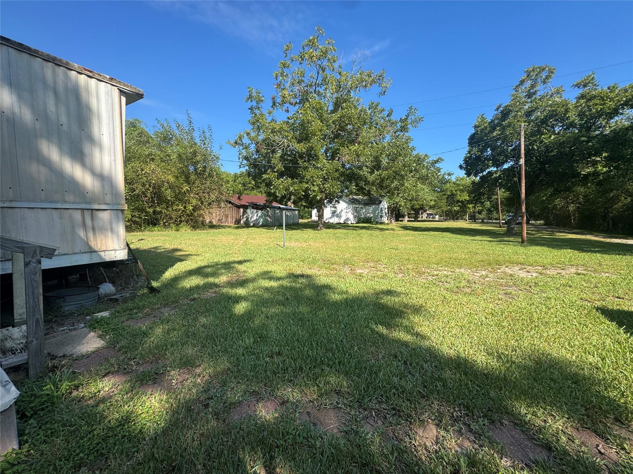 813 E Canal Road
