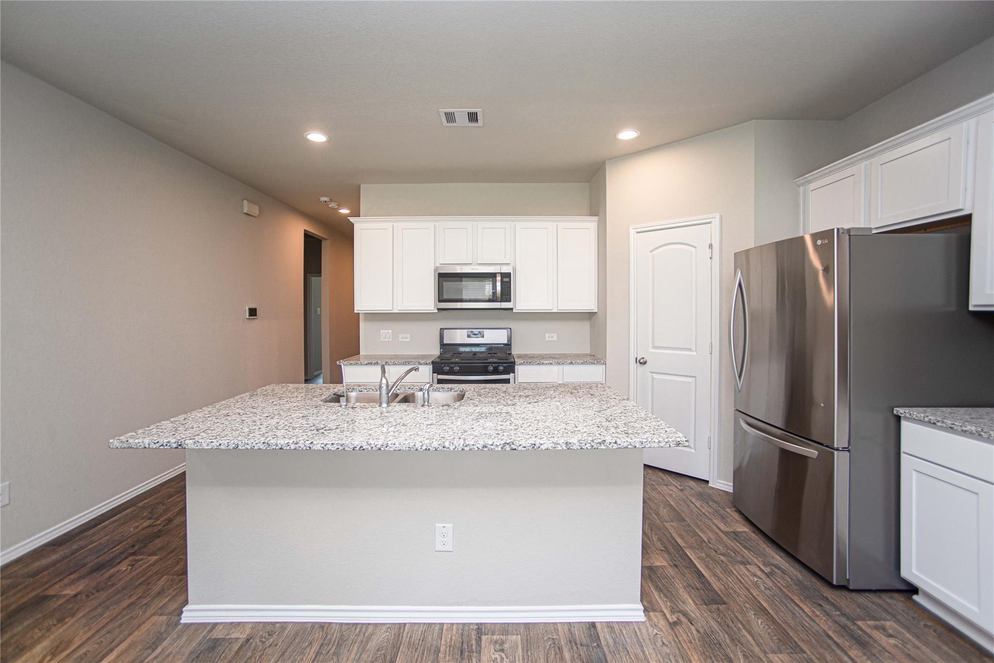14086 Sharktooth Hill Lane
