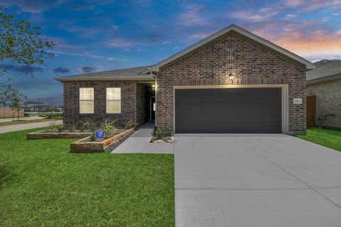 Photo of 1816 Corsica Creek Lane, Rosharon, TX 77583 (MLS # 34115315)