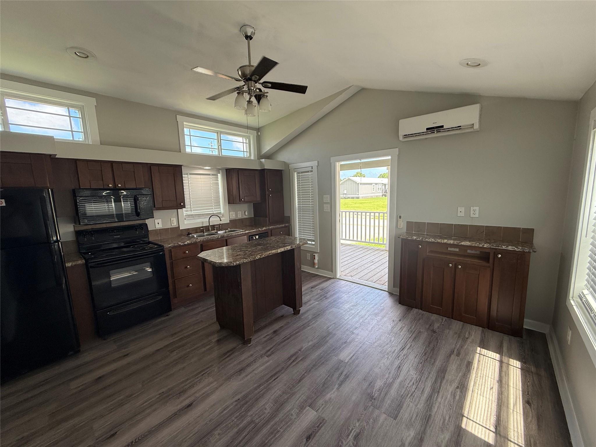 3127 Maverick Loop 26