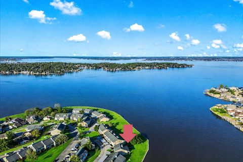 Condo For Sale - 73 April Point Drive<br/> Montgomery, TX 77356