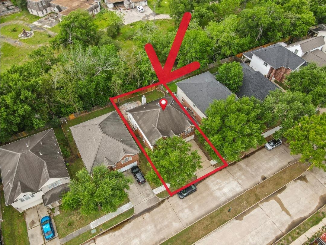 2106 Hawks Road
