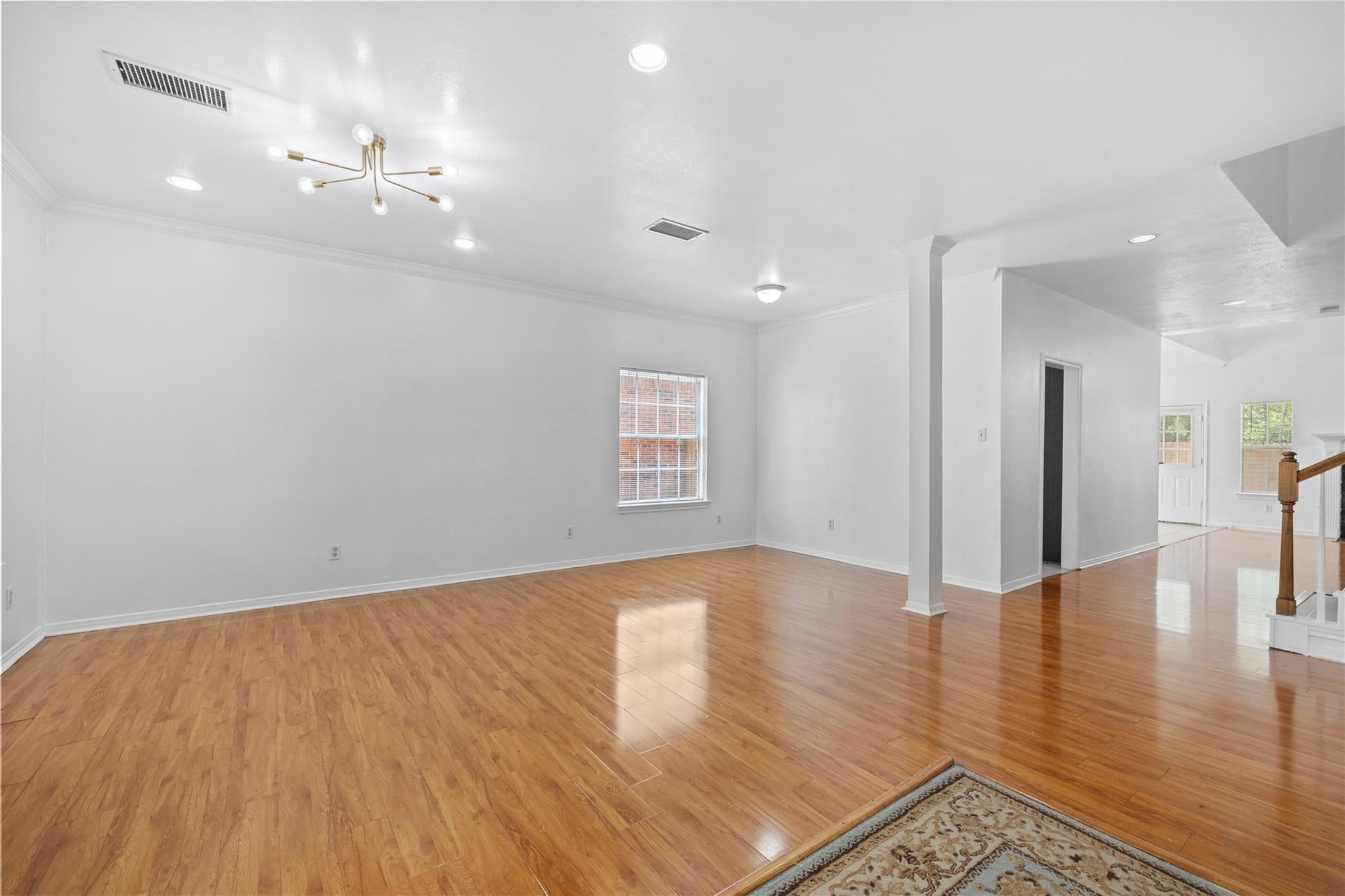 2106 Hawks Road