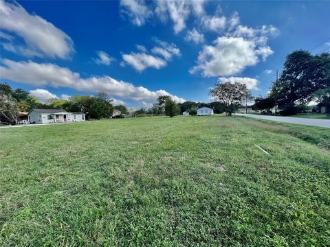 4730 11th Street Brookshire TX 77423