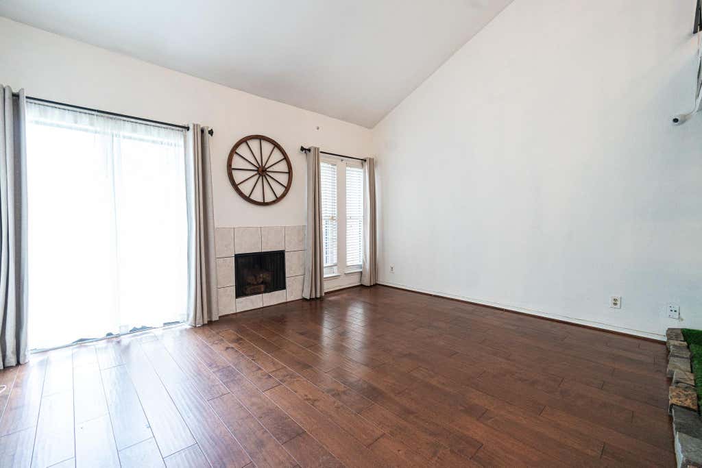Photo of 10811 Richmond Avenue #39, Houston, TX 77042 (MLS # 64294609)