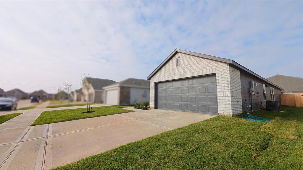 Photo of 21527 Cottonwood Meadows Trail, Waller, TX 77484 (MLS # 88548468)