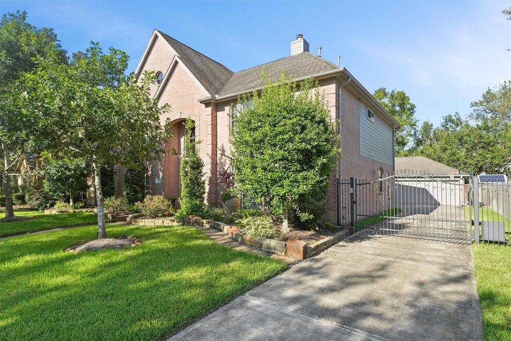 Photo of 3006 Rothbury Drive, Pearland, TX 77584 (MLS # 11268065)