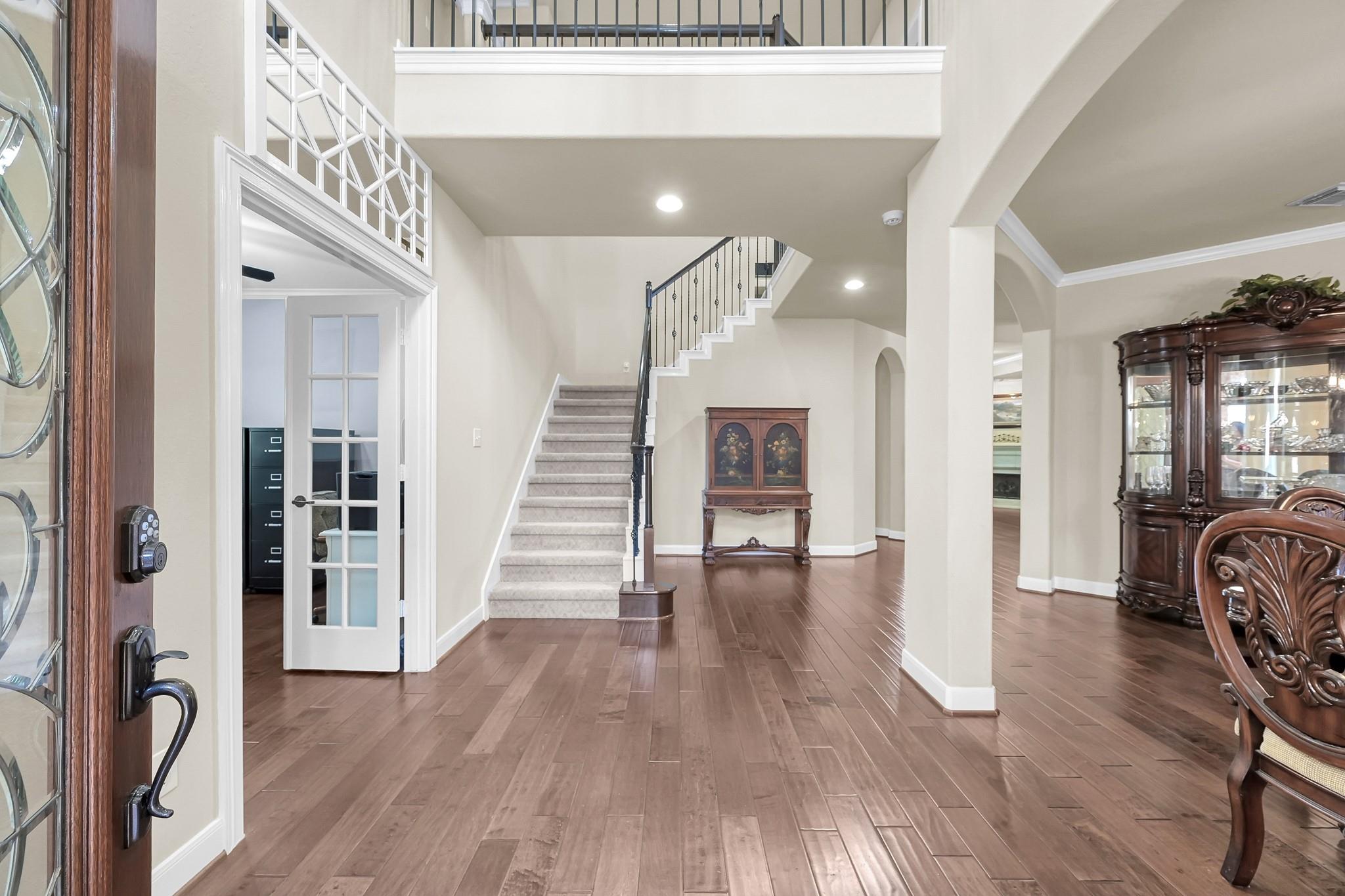 2413 W Bramlet Drive