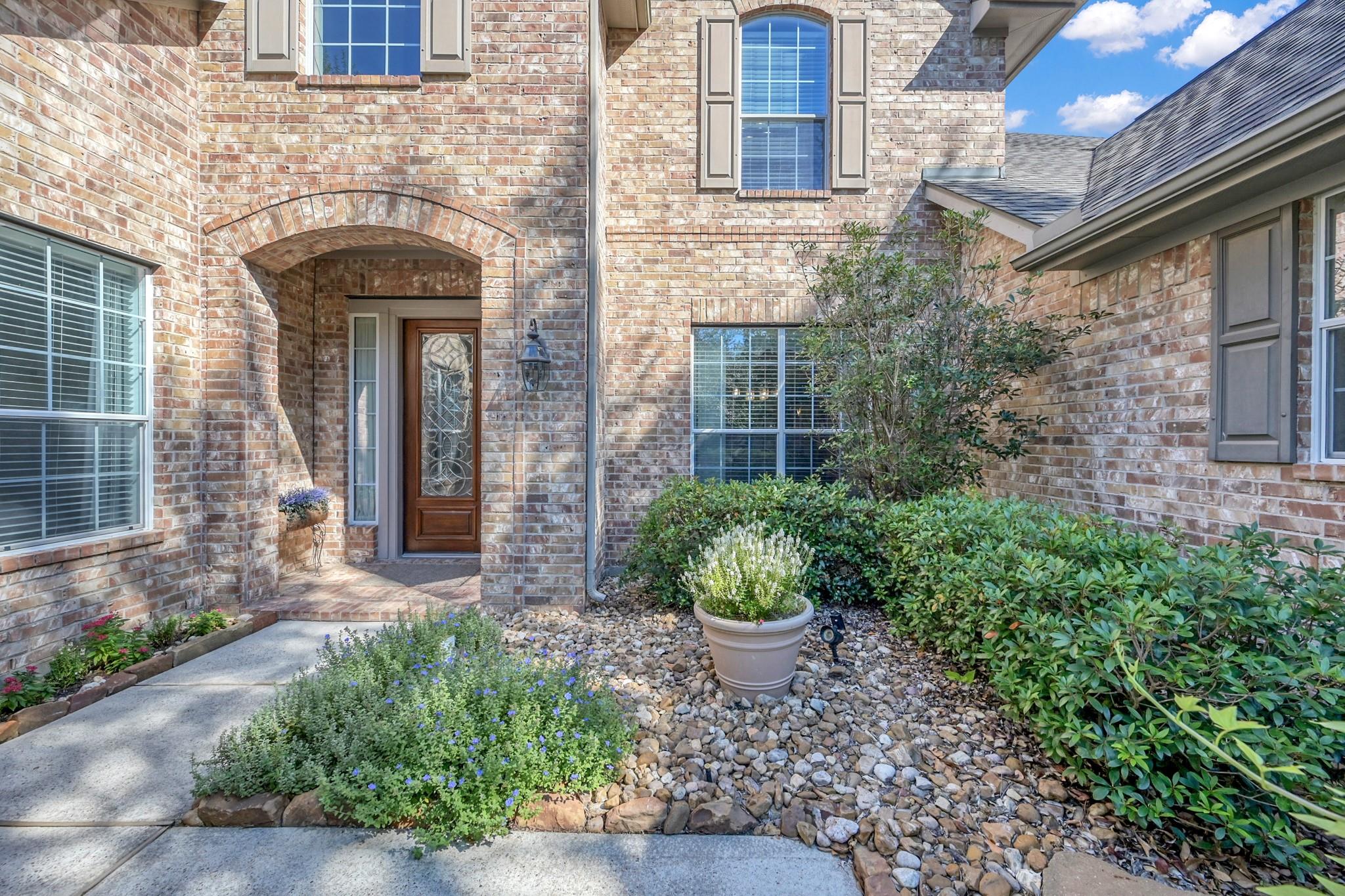 2413 W Bramlet Drive