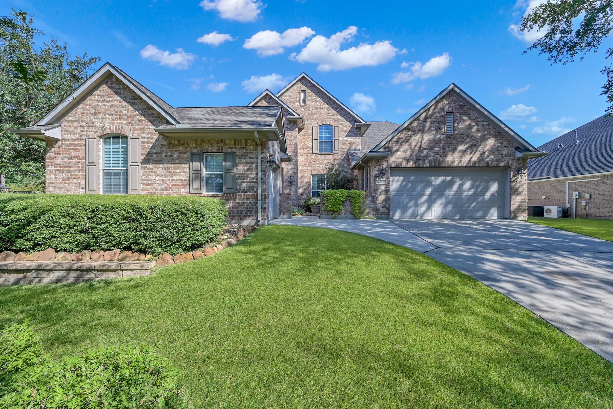 2413 W Bramlet Drive