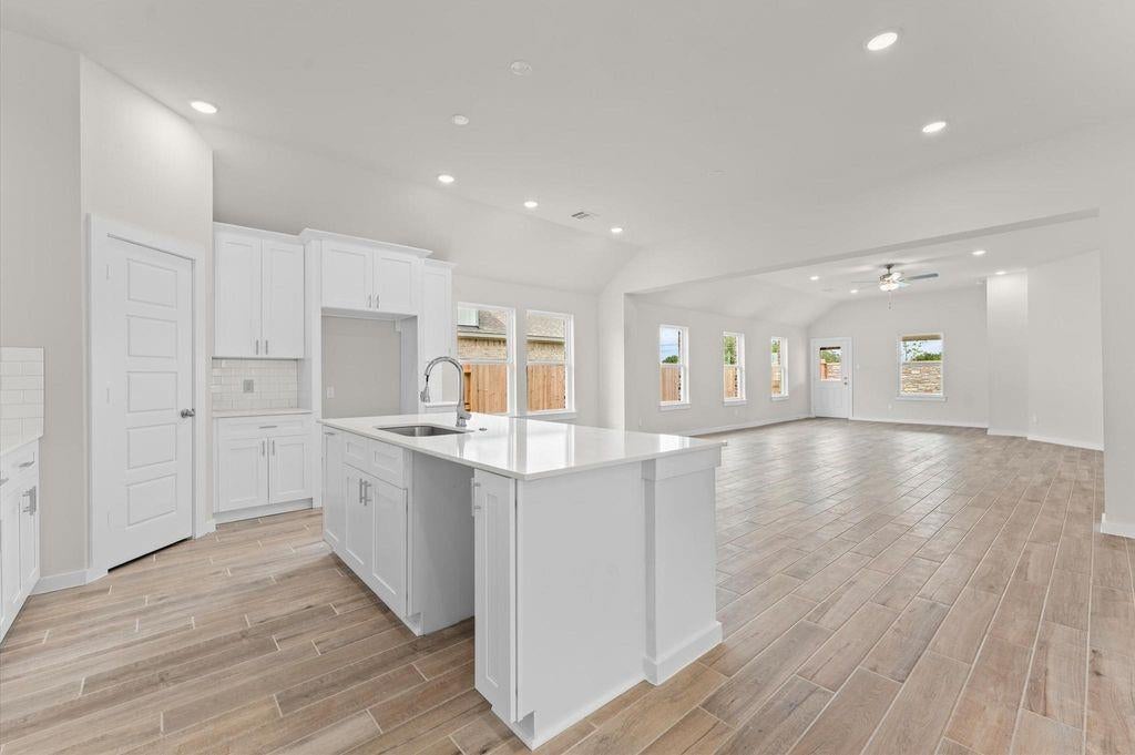 3214 Emerald Hills Dr