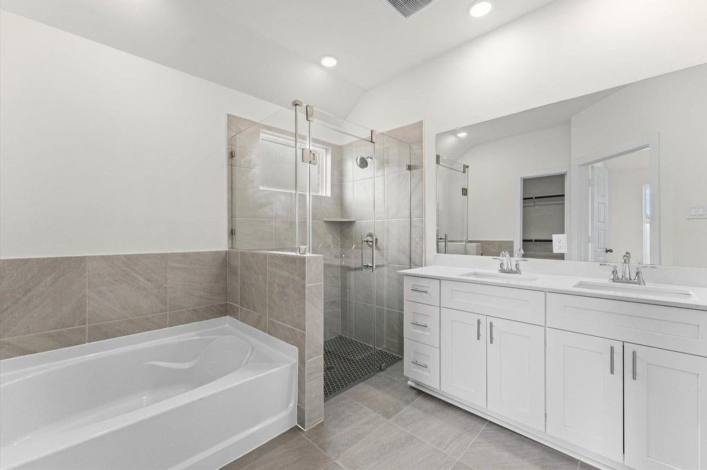 3214 Emerald Hills Dr