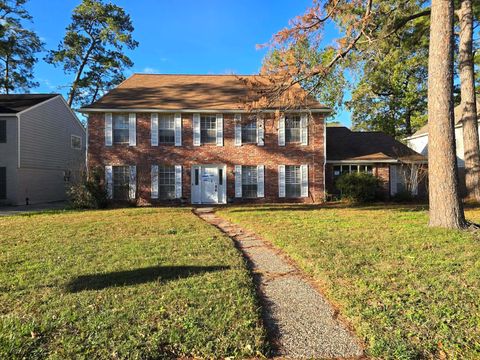 Photo of 17331 Rolling Creek Drive, Houston, TX 77090 (MLS # 83438268)