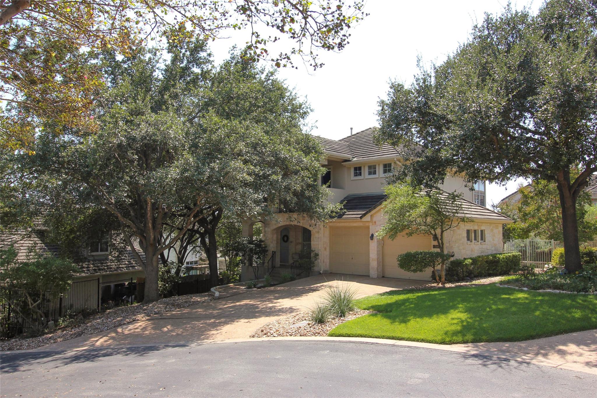 4308 Canoas Drive