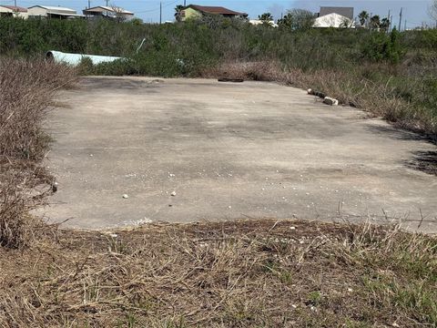 Photo of 610 Bonita Street, Sargent, TX 77414 (MLS # 80776481)