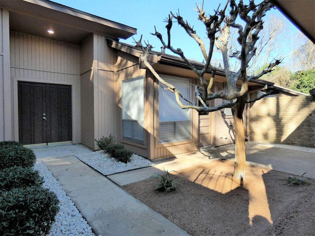 Photo of 606 Golfview Drive, Richmond, TX 77469 (MLS # 6527037)