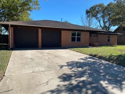 Photo of 2202 Larry Drive, Port Lavaca, TX 77979 (MLS # 9851315)