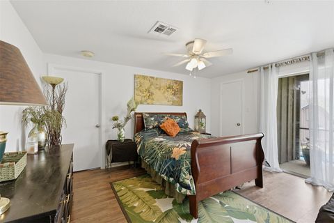 Tiny photo for 401 Clearview Avenue, Friendswood, TX 77546 (MLS # 74159200)