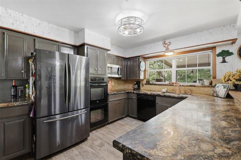 Tiny photo for 401 Clearview Avenue, Friendswood, TX 77546 (MLS # 74159200)