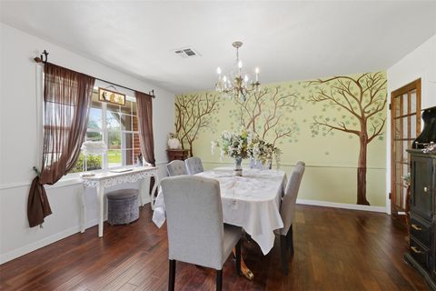 Tiny photo for 401 Clearview Avenue, Friendswood, TX 77546 (MLS # 74159200)