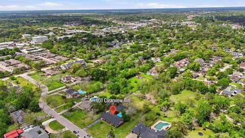 Tiny photo for 401 Clearview Avenue, Friendswood, TX 77546 (MLS # 74159200)