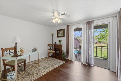 Tiny photo for 401 Clearview Avenue, Friendswood, TX 77546 (MLS # 74159200)