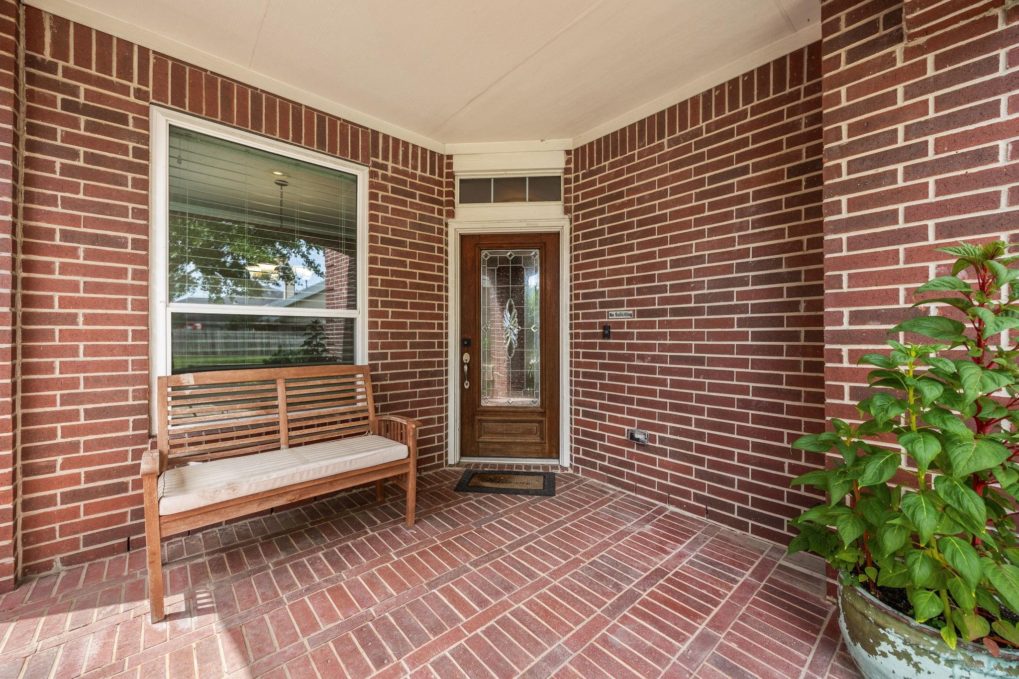 4526 Countrypines Drive