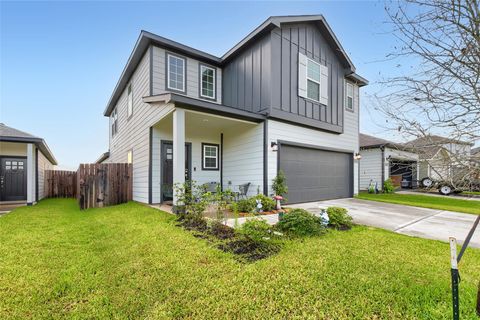 Photo of 17343 King Eider Road, Waller, TX 77484 (MLS # 72435476)