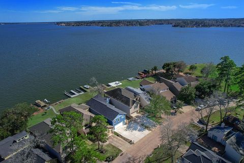 11403 Twain Drive Montgomery TX 77356