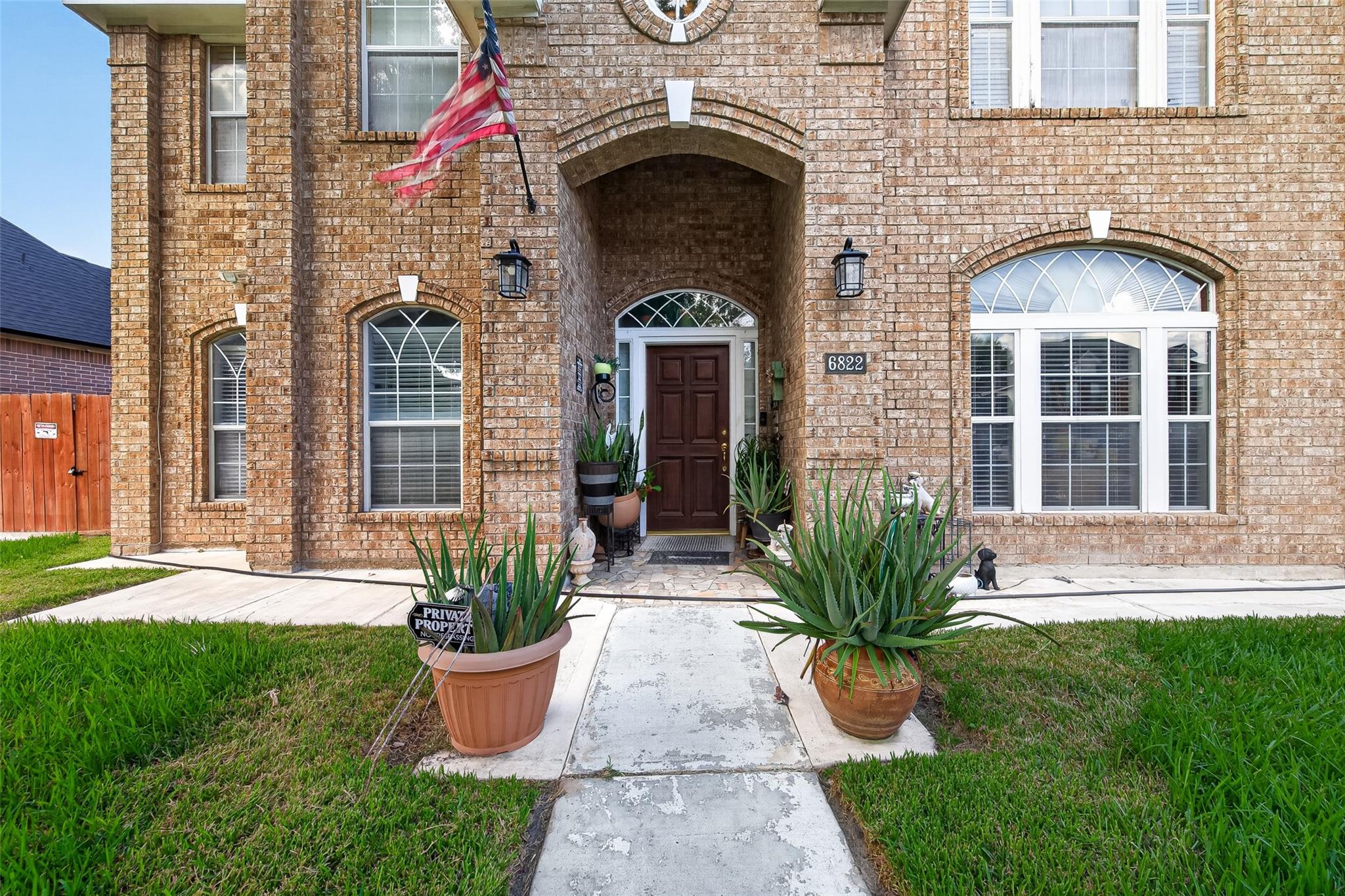 6822 Crystal Point Drive