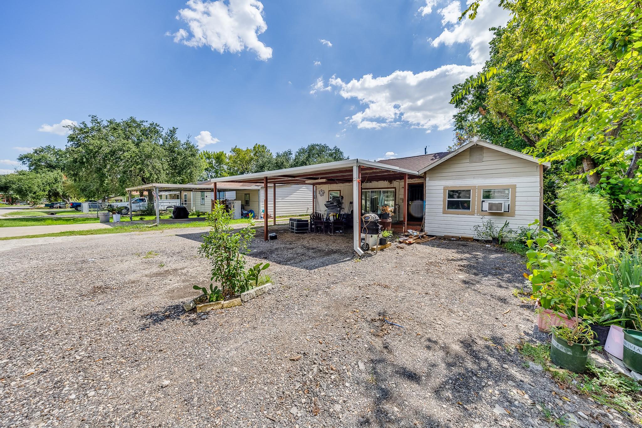 11002 La Crosse Street