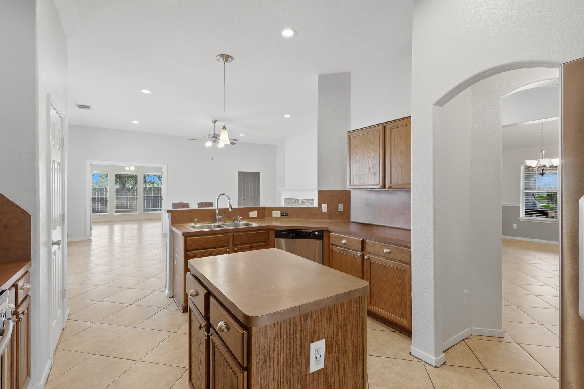 3722 Acacia Wood Way