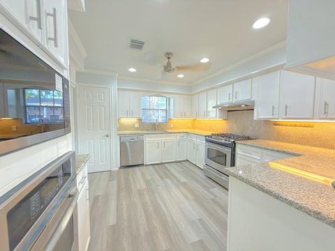 Tiny photo for 5926 Queensgate Drive, Houston, TX 77066 (MLS # 38596513)