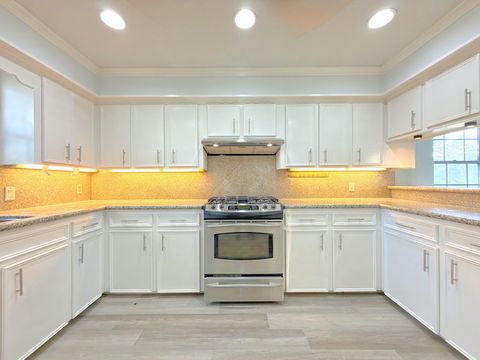 Tiny photo for 5926 Queensgate Drive, Houston, TX 77066 (MLS # 38596513)