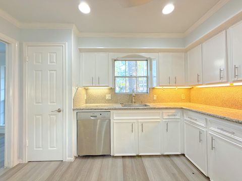 Tiny photo for 5926 Queensgate Drive, Houston, TX 77066 (MLS # 38596513)