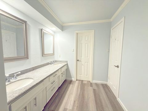 Tiny photo for 5926 Queensgate Drive, Houston, TX 77066 (MLS # 38596513)