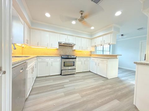 Tiny photo for 5926 Queensgate Drive, Houston, TX 77066 (MLS # 38596513)