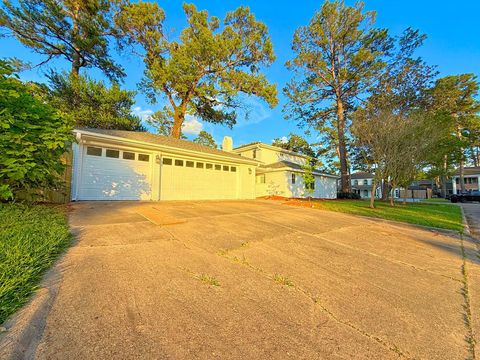 Tiny photo for 5926 Queensgate Drive, Houston, TX 77066 (MLS # 38596513)