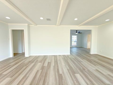 Tiny photo for 5926 Queensgate Drive, Houston, TX 77066 (MLS # 38596513)