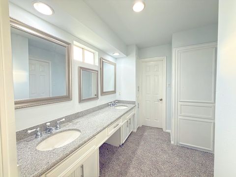 Tiny photo for 5926 Queensgate Drive, Houston, TX 77066 (MLS # 38596513)